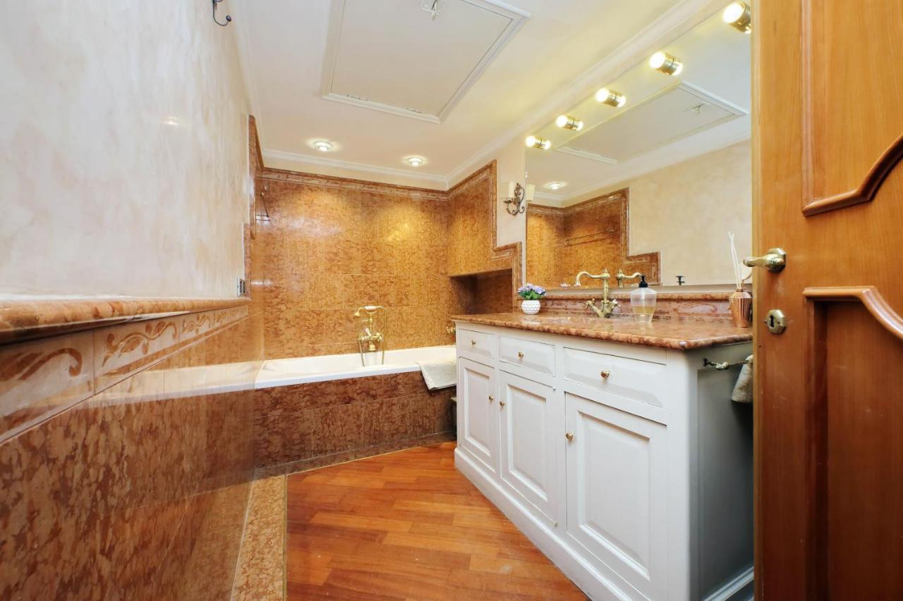 Appartamento 4bnb - Luxury Trevi W Terrace